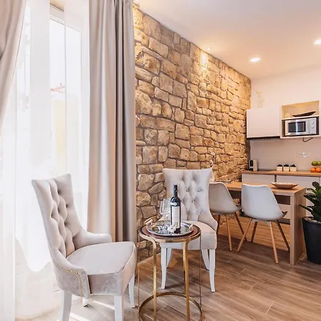 Four Elements - Fire & Air Apartman *