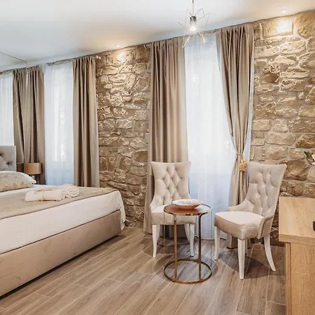 Apartment Four Elements Split