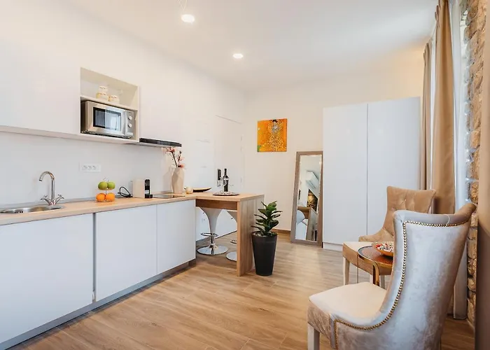 Apartment Four Elements - Fire & Air *