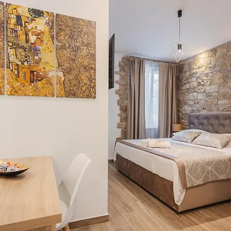 Four Elements - Fire & Air Apartment